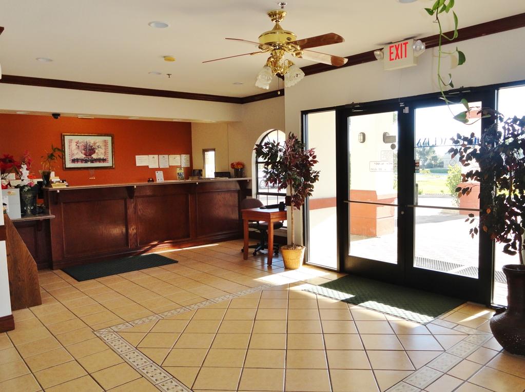 Americas Best Value Inn - Brownsville Interior foto